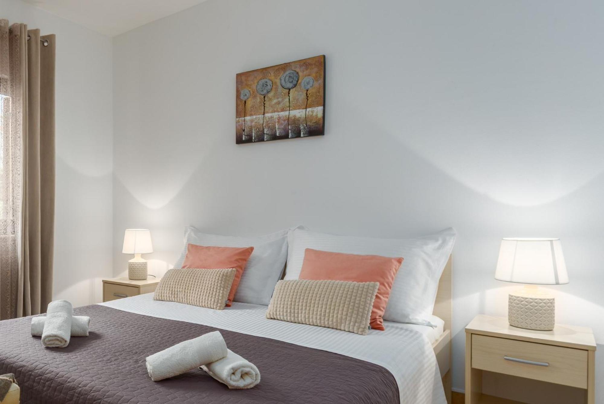 Studio Apartments Pinia-Marina Пореч Екстериор снимка