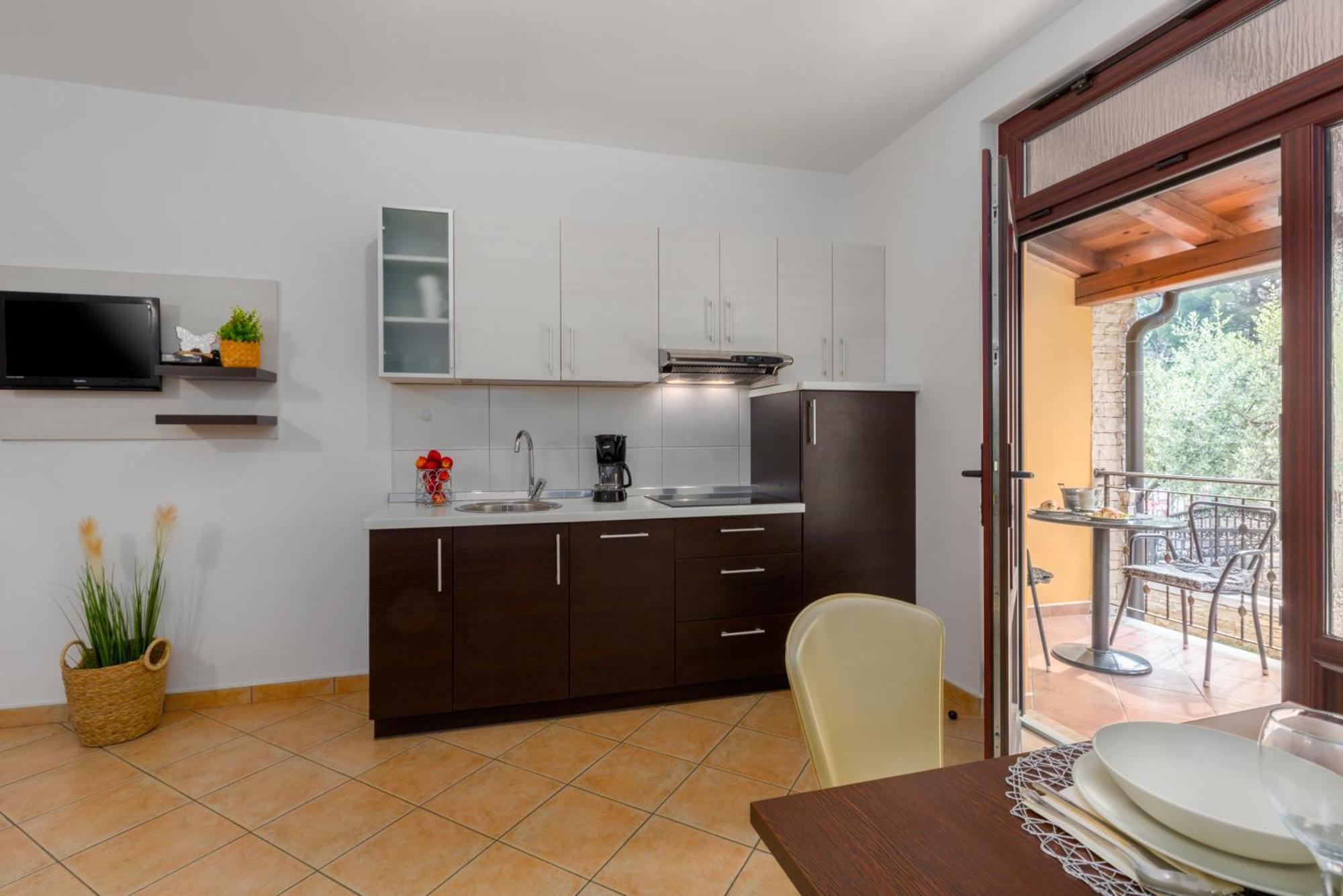 Studio Apartments Pinia-Marina Пореч Екстериор снимка
