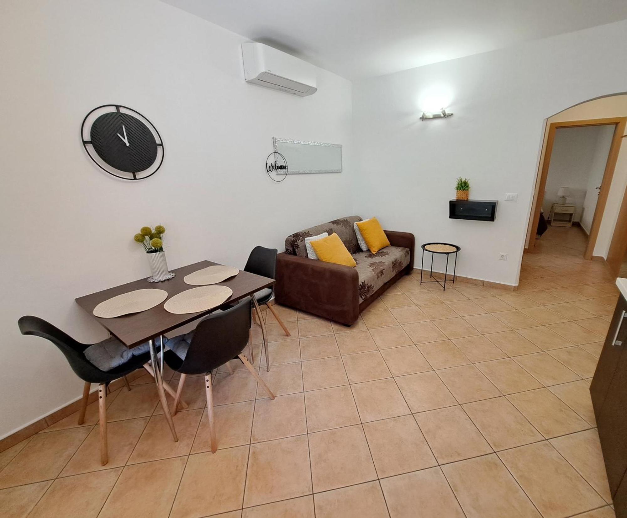 Studio Apartments Pinia-Marina Пореч Екстериор снимка